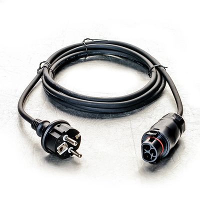 16A/250V Current/Voltage Rate H07RN-F 3X1.5MM2 Rubber Cable Schuko Plug IP44 to BC05 Connector for Single Microinverter