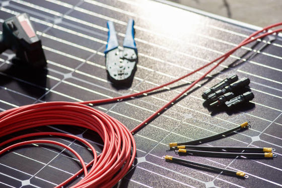 Tinned Copper Conductor 4mm2 6mm2 Super Solar Power Cable with TUV Certification and XLPE Insulation